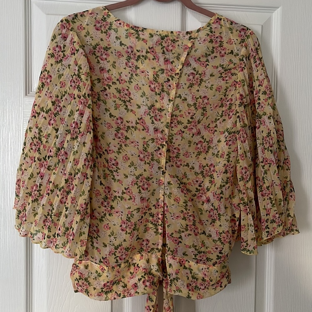 Haute Monde Floral Top - Picture 6 of 11